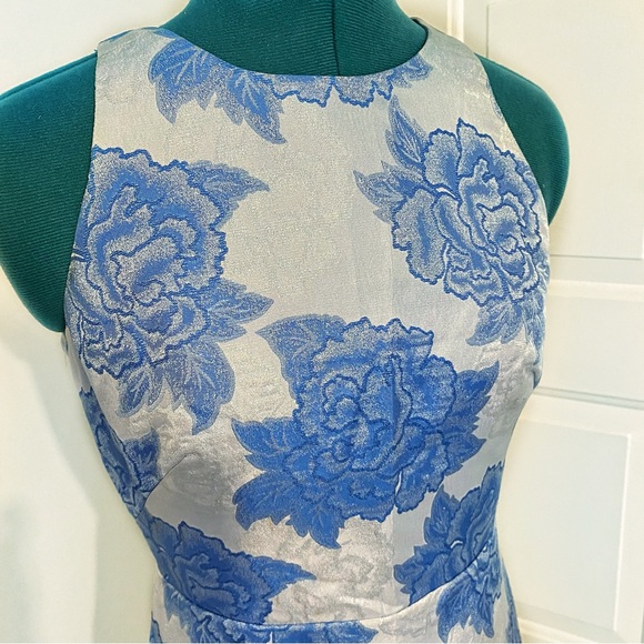 Modcloth Jacquard Floral Dress - Picture 4 of 16